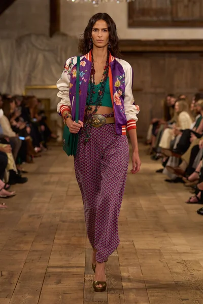 Look 36